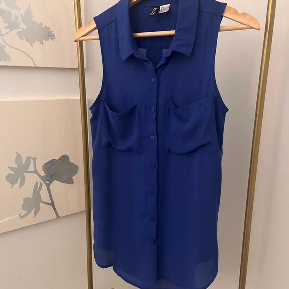 H&M electric blue button up, size 2 - Picture 7 of 7